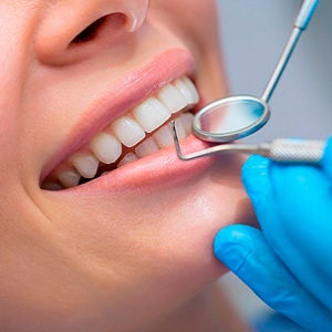lina-fernandez-periodoncia-odontologia