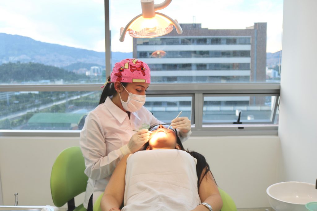 odontologia tratamientos lina fernandez medellin 2